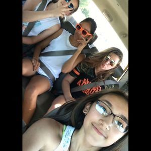 Meet your Posher, Esperanza